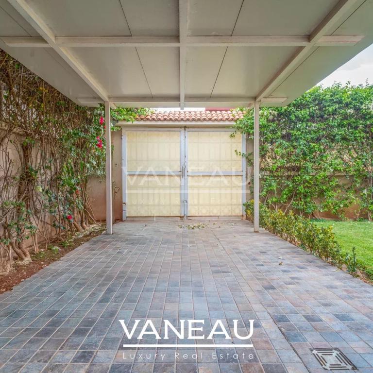 *** Villa de 505 m² sur golf prestigieux ***