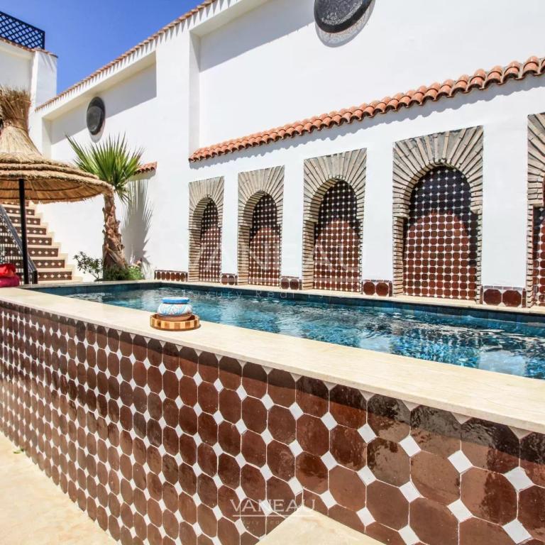 MARRAKECH MAISON D'HÔTES DE 7 CHAMBRES PISCINE SUR LA TERRASSE À