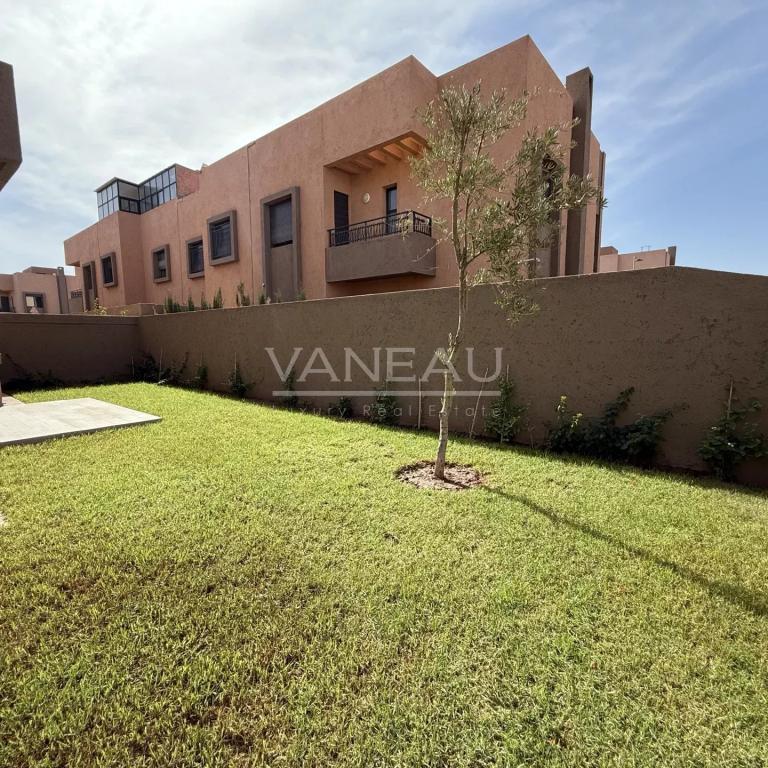 Villa d'angle de 188m2 situé à Targa