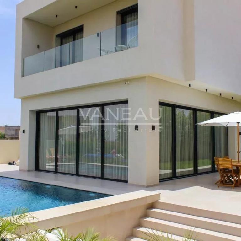 À vendre – Villa moderne dans un Golf prestigieux à Marrakech