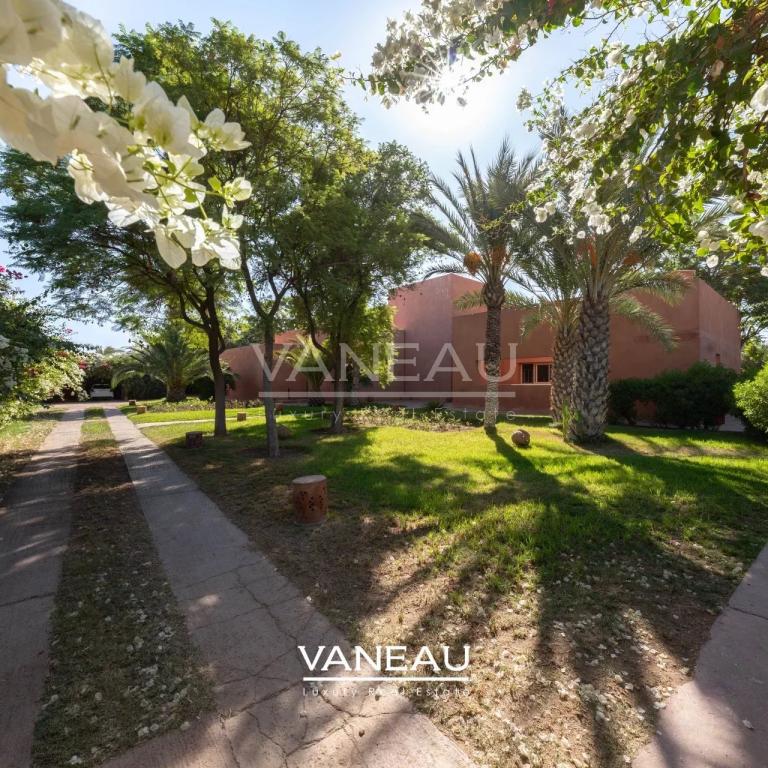 Propriété à vendre route de Fes avec VNA