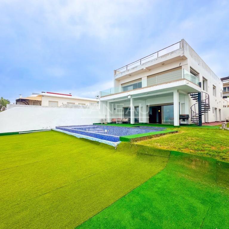 Triplex avec piscine privé Front d'Océan