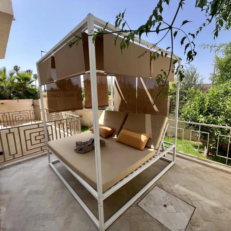 Villa avec piscine à 10 minutes du centre-ville