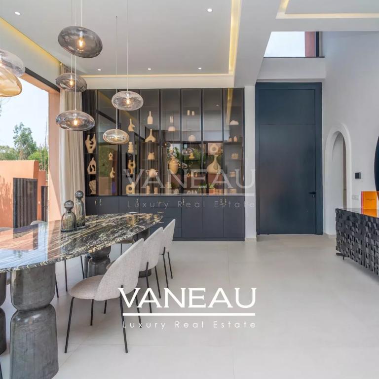 ***Luxueuse villa sur domaine golfique***