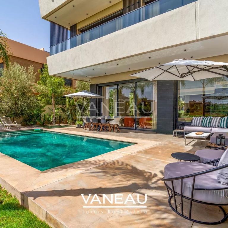 Villa luxueuse en première ligne de golf