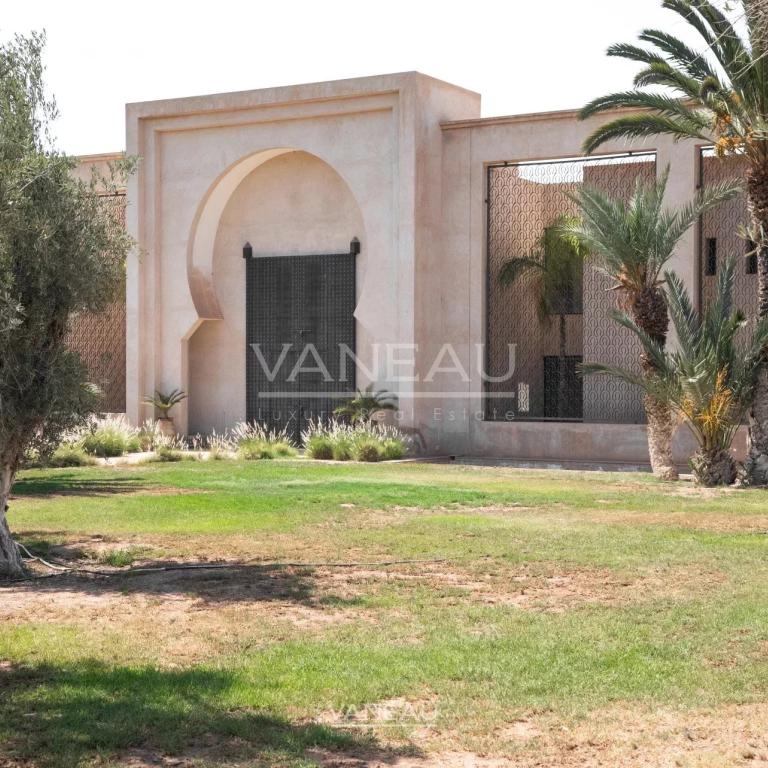 PALAIS À VENDRE AU COEUR DE LA PALMERAIE DE MARRAKECH