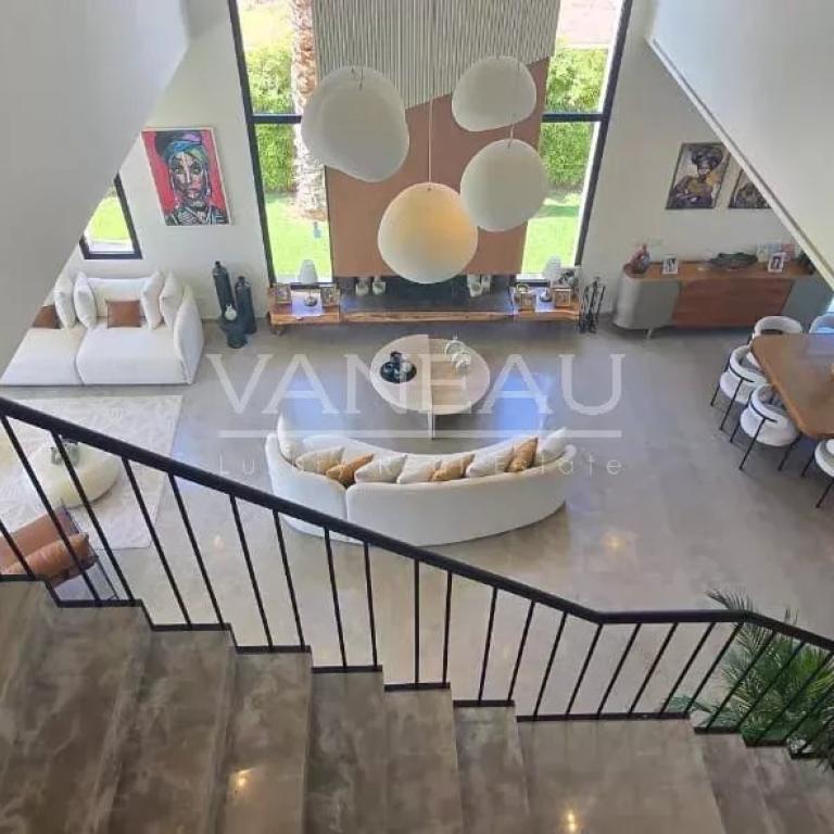 Villa contemporaine à vendre sur Golf