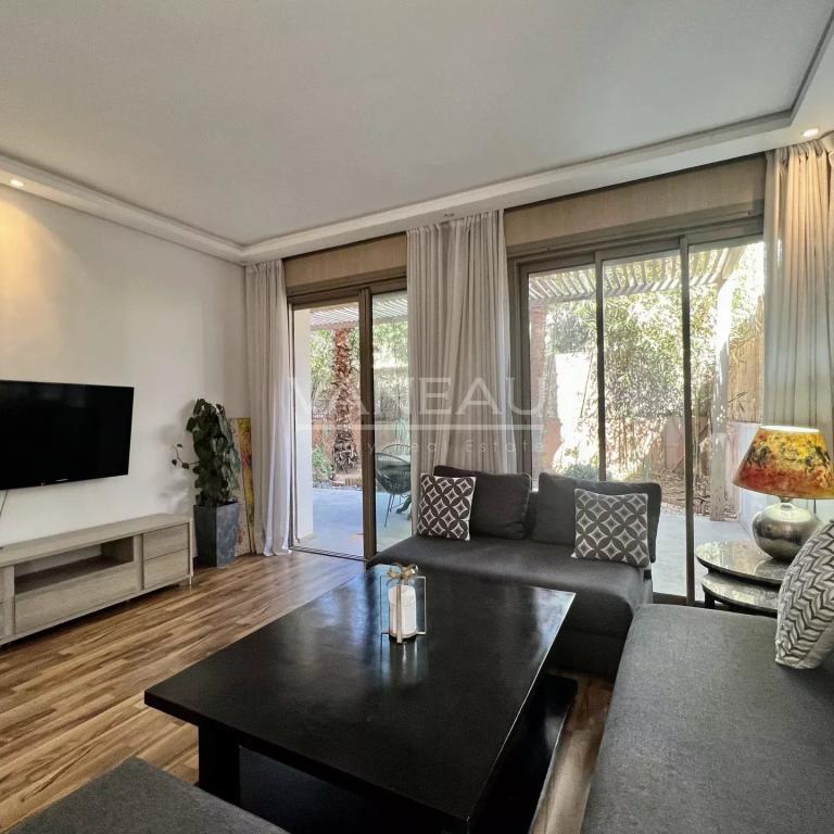 APPARTEMENT REZ DE JARDIN À LOUER AU COEUR DE L'HIVERNAGE