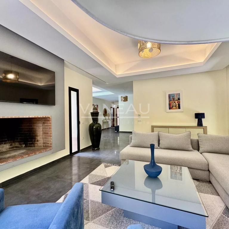 Villa à Louer Sur Golf- Amelkis