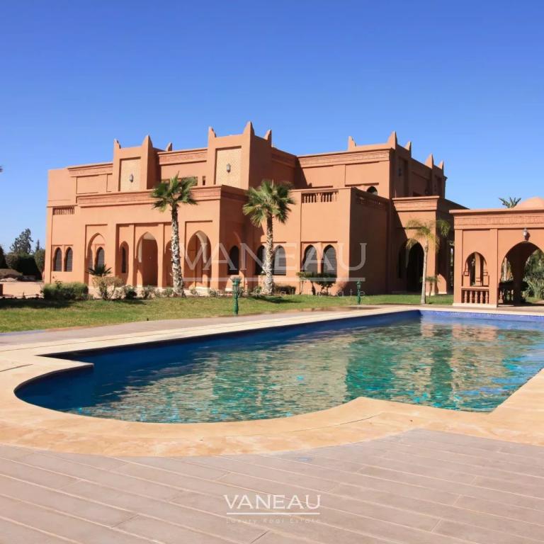 Route de Tahanaout de 1340m²