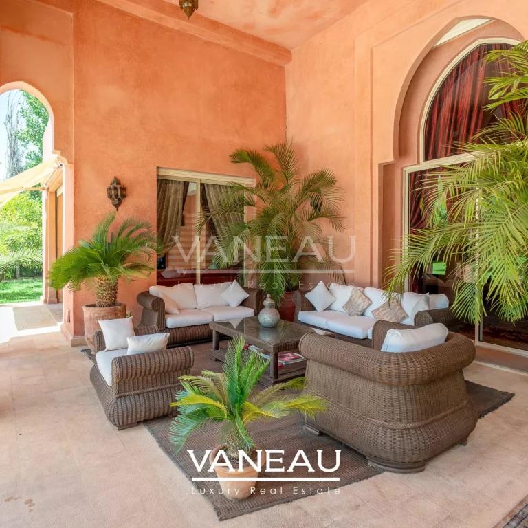 ***Villa au style Baroque vénitien****