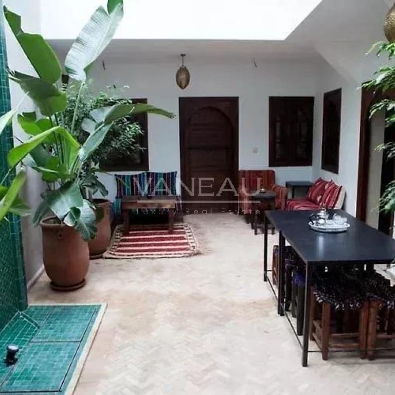 Joli Riad 4 chambres à Bab Doukala