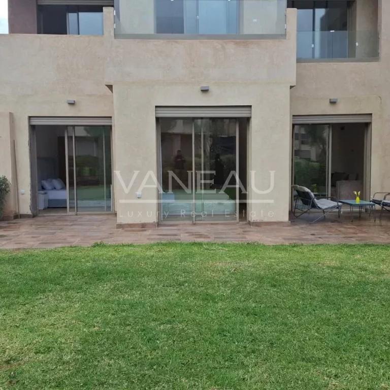 Bel appartment 3 chambres en rez-de-jardin.