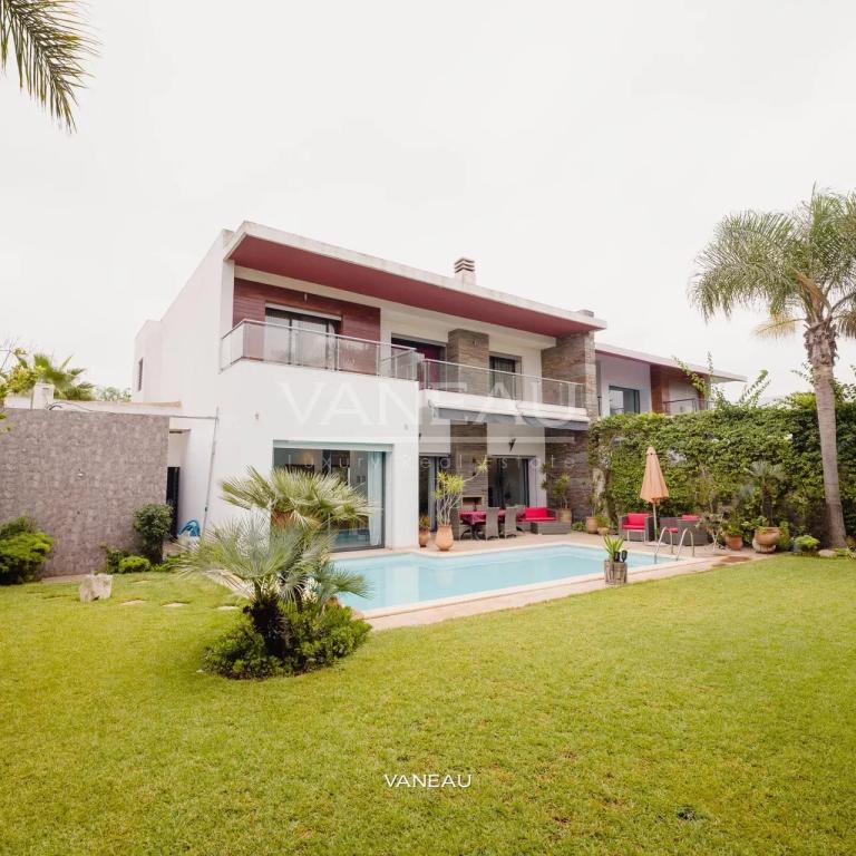 Villa de 650 m² à vendre sur Bouskoura - Maroc