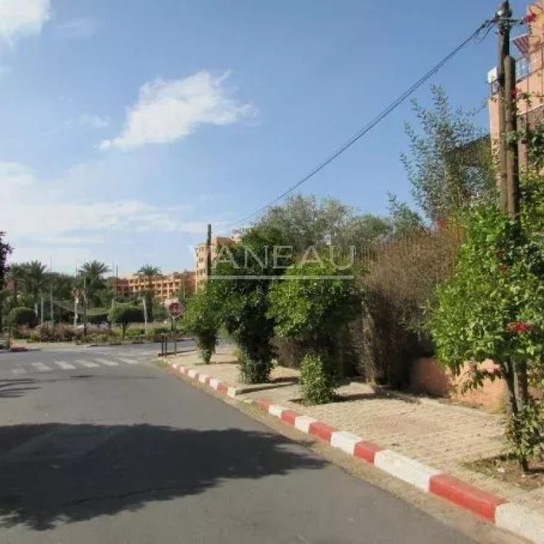 Terrain 750m² à vendre à l'Hivernage