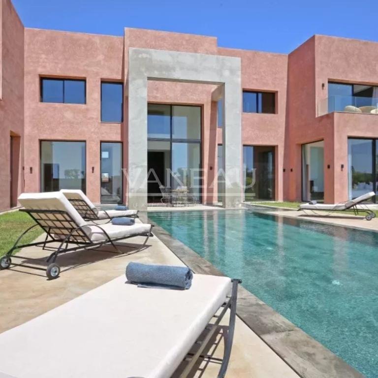 Magnifique villa contemporaine front de golf