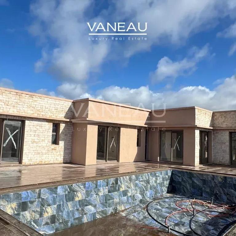 VILLA CONTEMPORAINE EN COURS DE FINITION –  DOUAR LARAAB / ESSAO