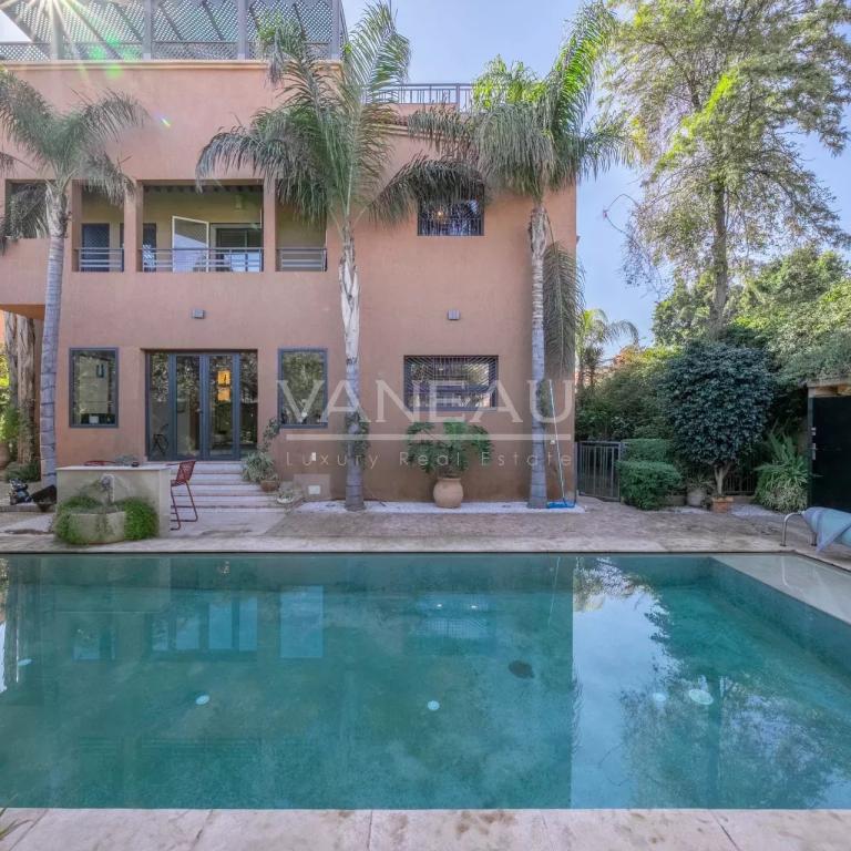 **** Maison Familiale Targa****