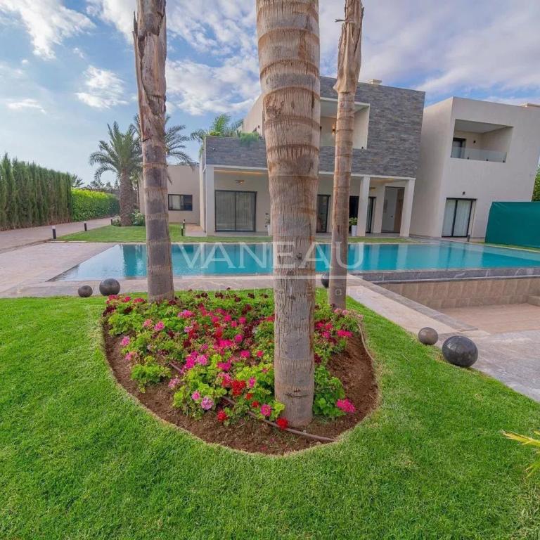 Grande villa 8 chambres route de Ourzazate