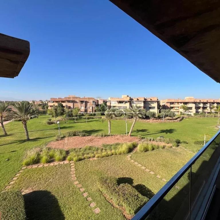 ****3 pièces location longue durée Prestigia***