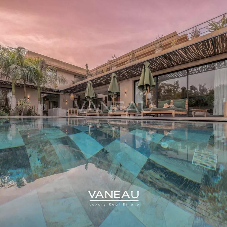 Superbe Villa Front de Golf Amelkis