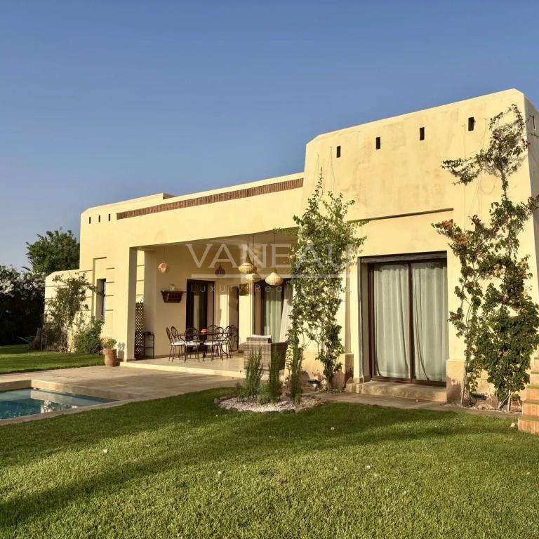 Charmante villa trois chambres route de Fés