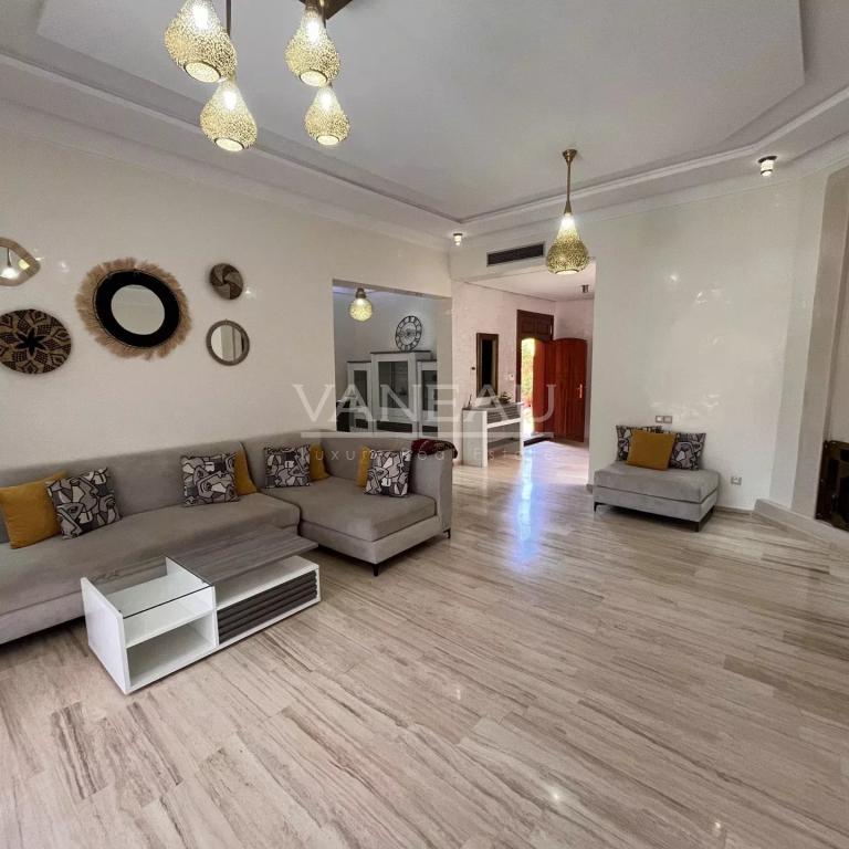 Villa  km 6 route de Fés