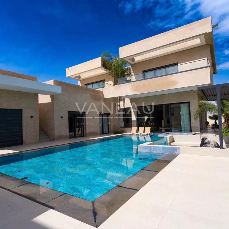 SUPERBE VILLA NEUVE 4 SUITES