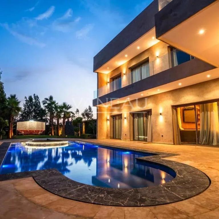 Villa 7 suites à vendre idéale pour Location saisonnière