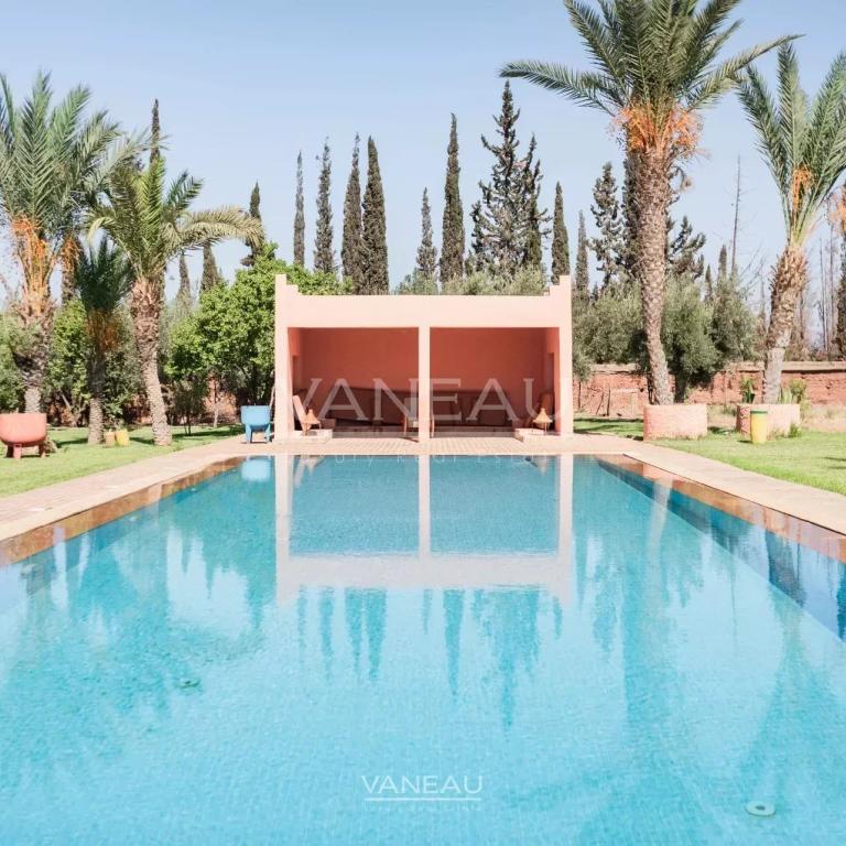 *** Villa avec terrain de 1/2 hectare***