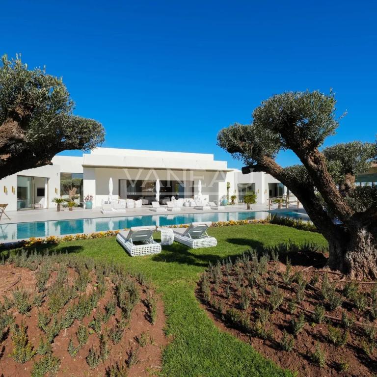 Maison de Maitre A proximité des 3 golfs