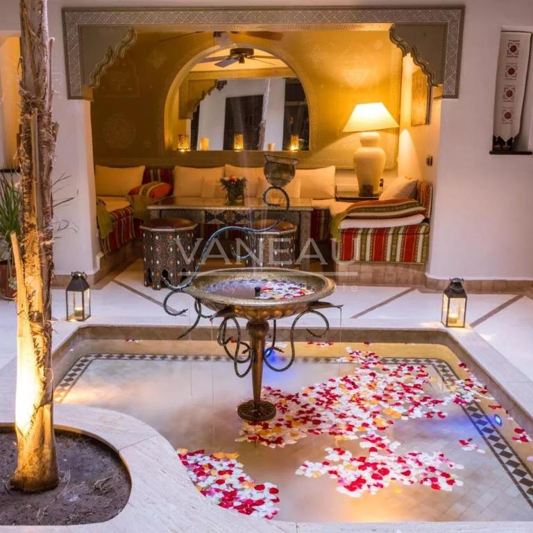 Riad de 5 chambres  place Jemaa el-Fna