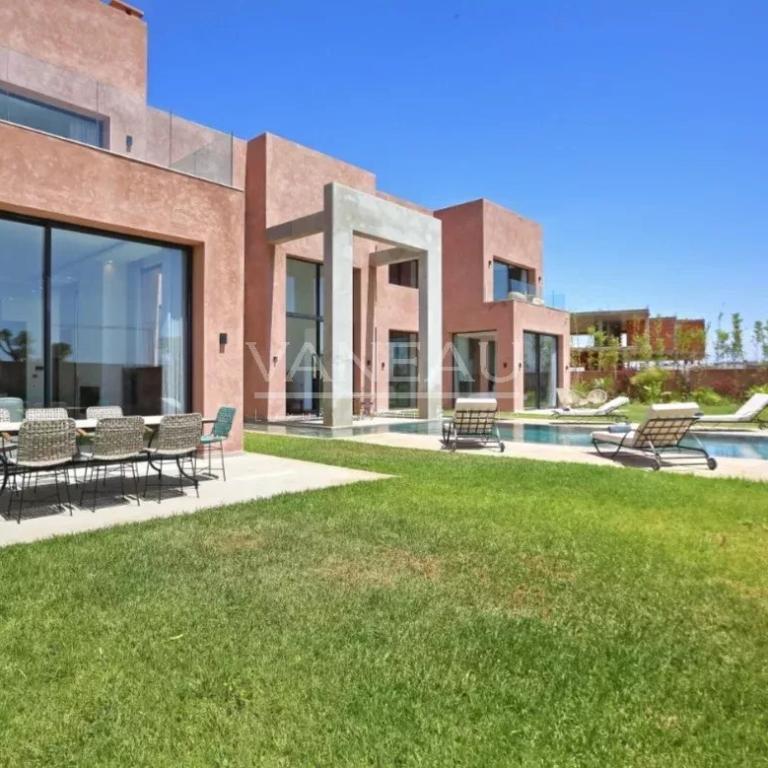 Magnifique villa contemporaine front de golf