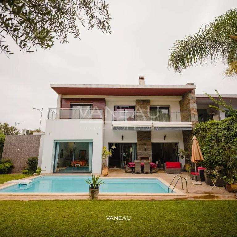 Villa de 650 m² à vendre sur Bouskoura - Maroc