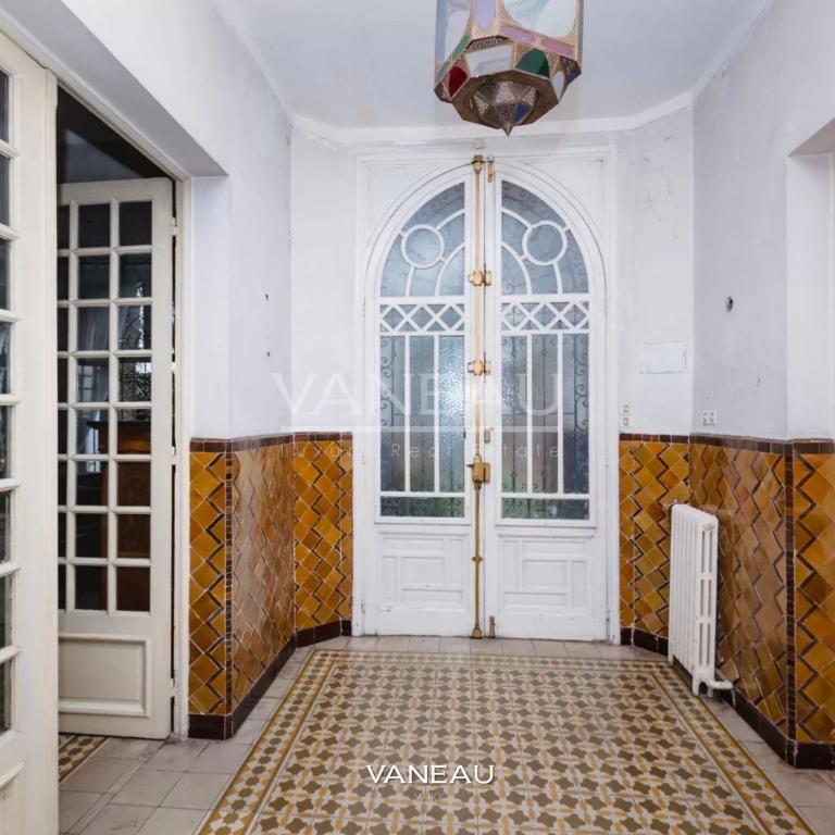 Villa Historique Classée - 470m² / 1273 m² - Mers Sultan, Casablanca