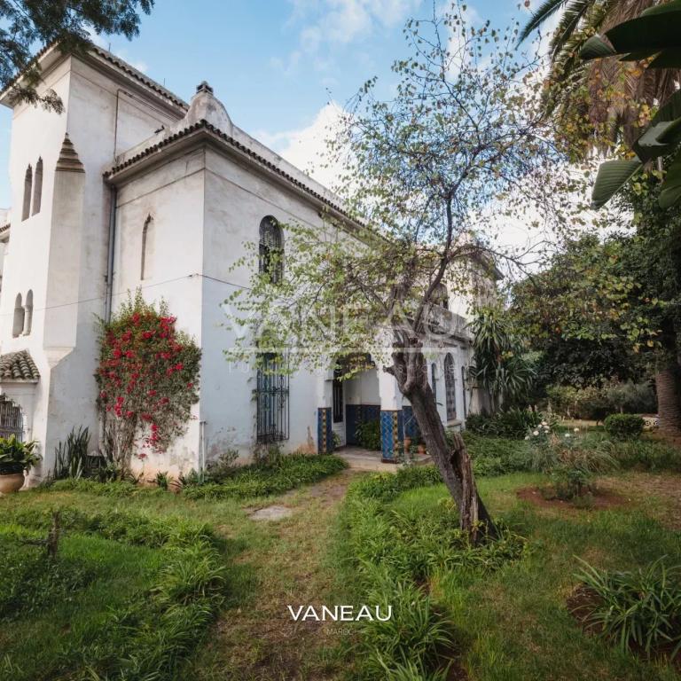 Villa Historique Classée - 470m² / 1273 m² - Mers Sultan, Casablanca
