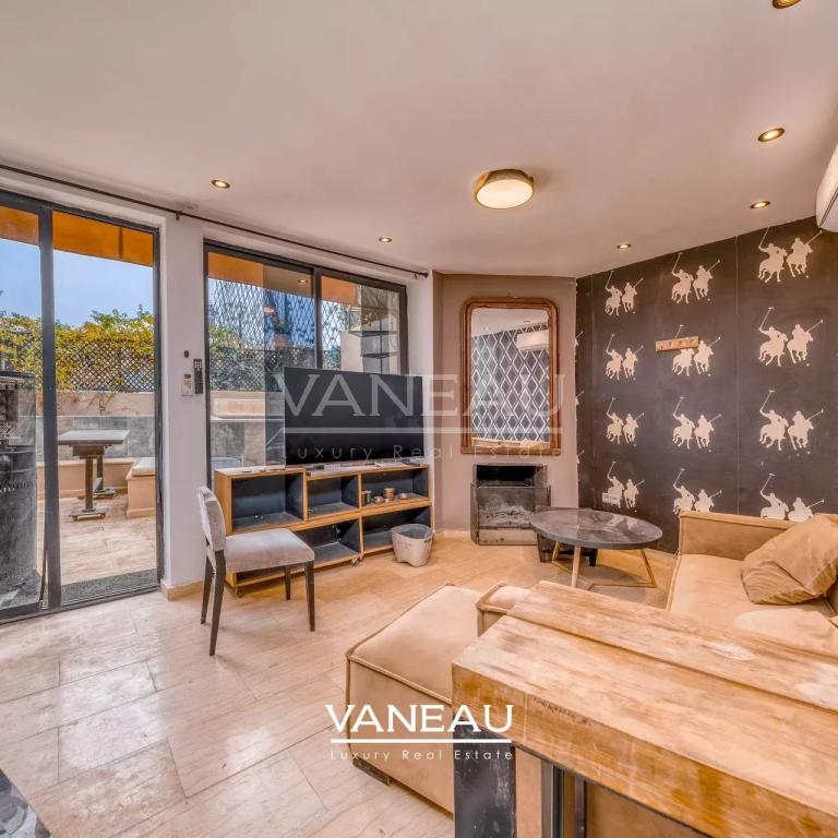 Commerce et appartement  avec piscine  Dar El Bacha