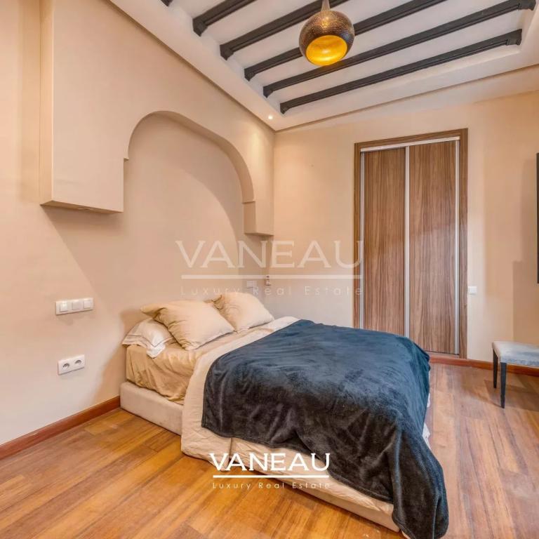Commerce et appartement  avec piscine  Dar El Bacha