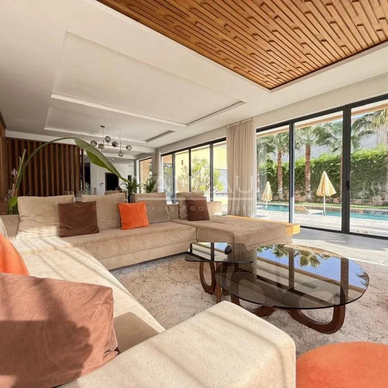 Villa Contemporaine à Vendre route d'Amismiz