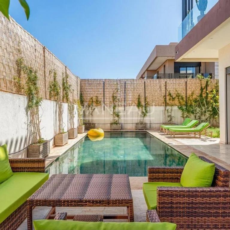 Villa de luxe 5 chambres avec piscine, hammam et cinéma privé