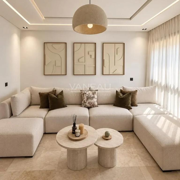 Appartement meublé de 3 chambres avec piscine à 2 minutes de M Avenue