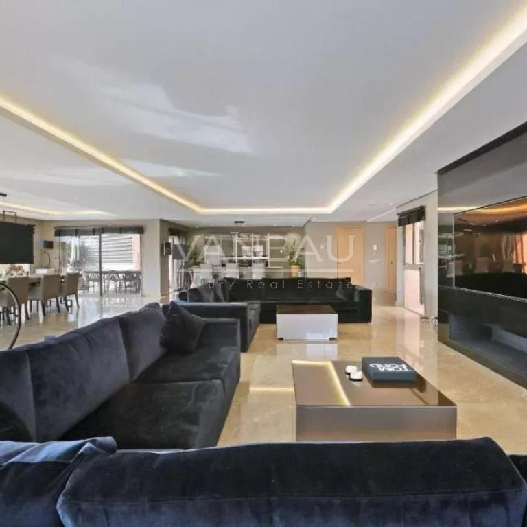 Très bel appartement contemporain sur golf
