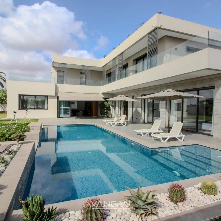 Magnifique villa contemporaine en ville