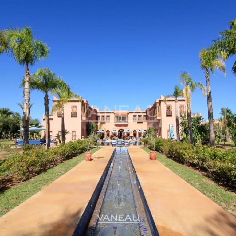 BELLE DEMEURE À MARRAKECH À VENDRE AUX ALLURES D'UN PALAIS DES M