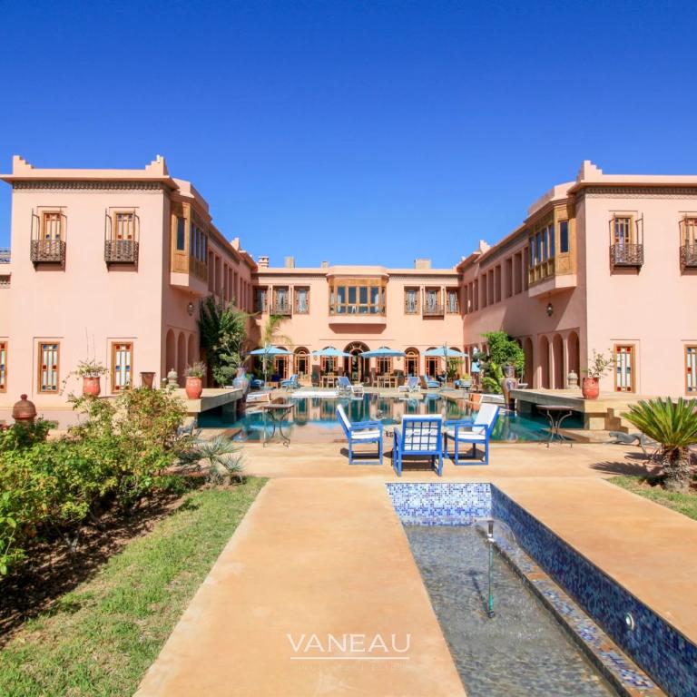 BELLE DEMEURE À MARRAKECH À VENDRE AUX ALLURES D'UN PALAIS DES M