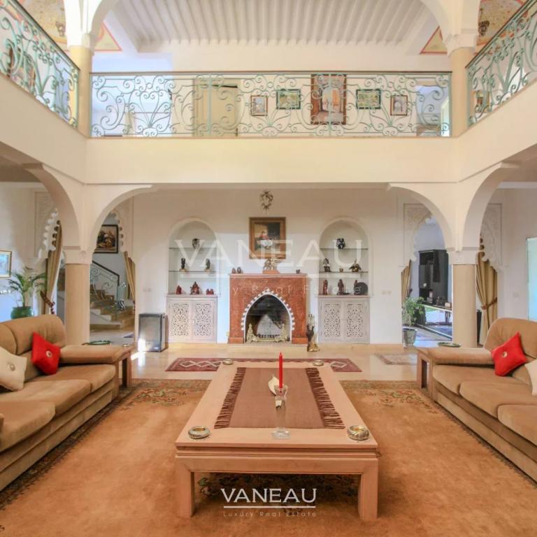 VILLA À VENDRE TYPE RIAD DANS LA PALMERAIE MARRAKECH