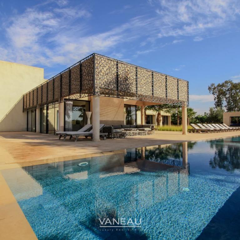VENTE MAGNIFIQUE VILLA CONTEMPORAINE SUR GOLF