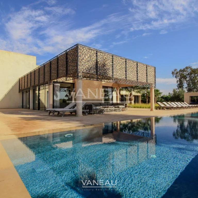 VENTE MAGNIFIQUE VILLA CONTEMPORAINE SUR GOLF