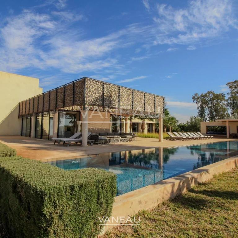 VENTE MAGNIFIQUE VILLA CONTEMPORAINE SUR GOLF