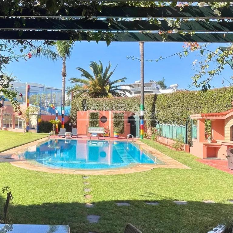 VENTE VILLA DE LUXE AU COEUR DE CASABLANCA
